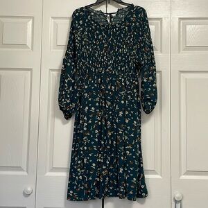 EUC Unbranded floral pattern dress. Size XXL. Elastic waistband.